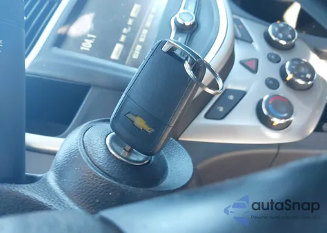 2017 Chevrolet Sonic Lt Auto z USA, uszkodzony, nr VIN 1G1JD5SG1H4126767